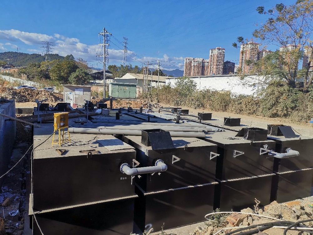 我們應(yīng)該選用什么樣的生活污水處理設(shè)備呢？