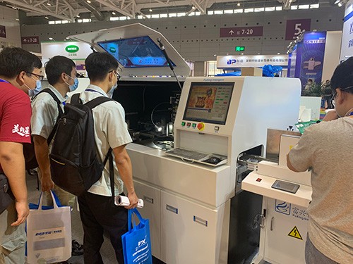 國產(chǎn)自動(dòng)ai插件機(jī)品牌廠家勇于創(chuàng)新才能與企業(yè)經(jīng)濟(jì)發(fā)展結(jié)合