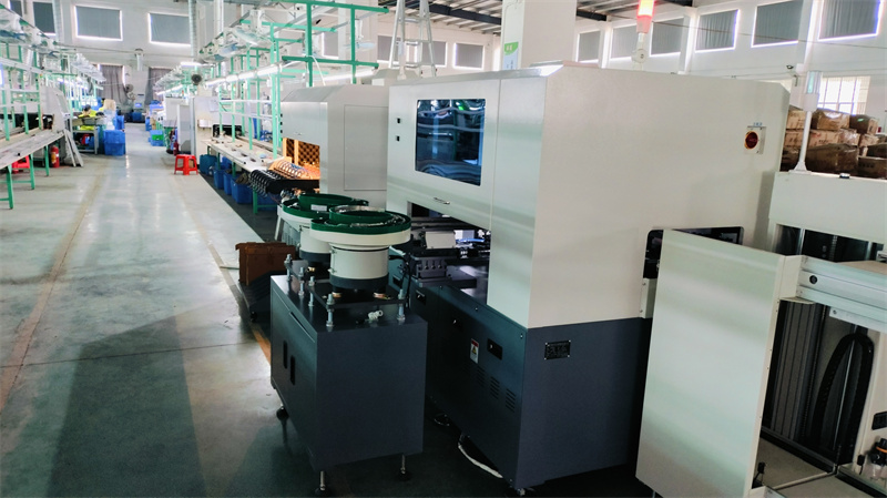 為什么說(shuō)電路板代加工廠一定要引進(jìn)自動(dòng)插件機(jī)(圖1)